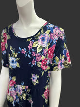 Load image into Gallery viewer, Women’s Short Sleeve Navy Fuchsia Floral Long Maxi Dress With Pockets