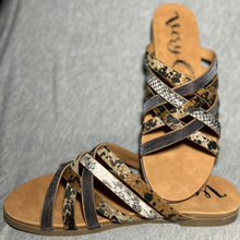 Load image into Gallery viewer, Very G- Giselle Sandals