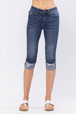 Judy Blue Distressed Capri